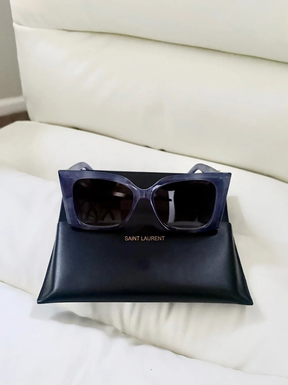 Saint Laurent statement cat